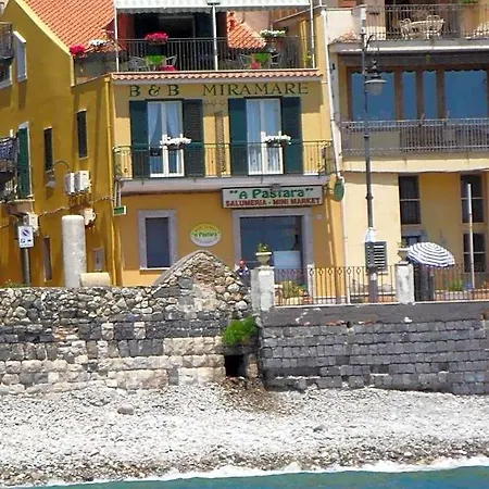 Oda ve Kahvaltı Miramare 4*