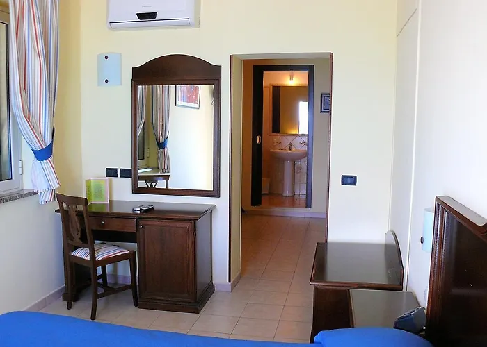 Miramare Bed & Breakfast 4*