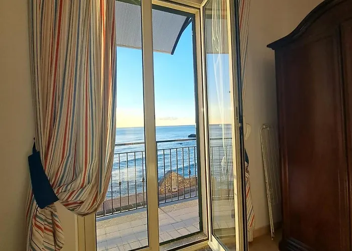 Bed & Breakfast Miramare Giardini Naxos