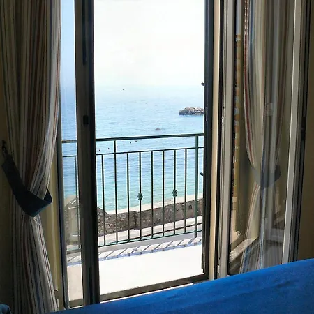 Miramare Oda ve Kahvaltı